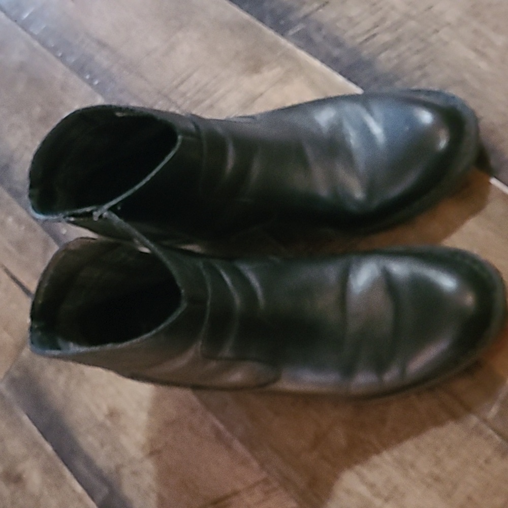 Born booties